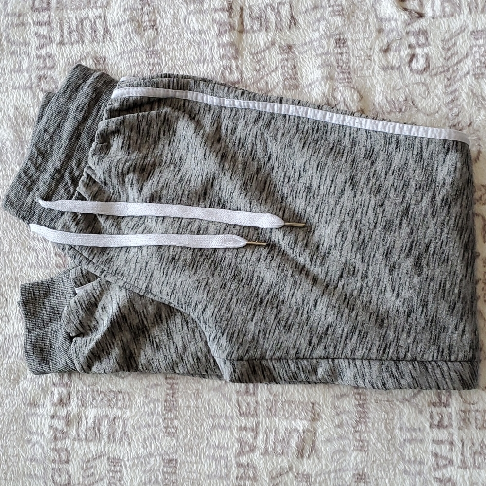 Rue 21 sweT pants size S gray white